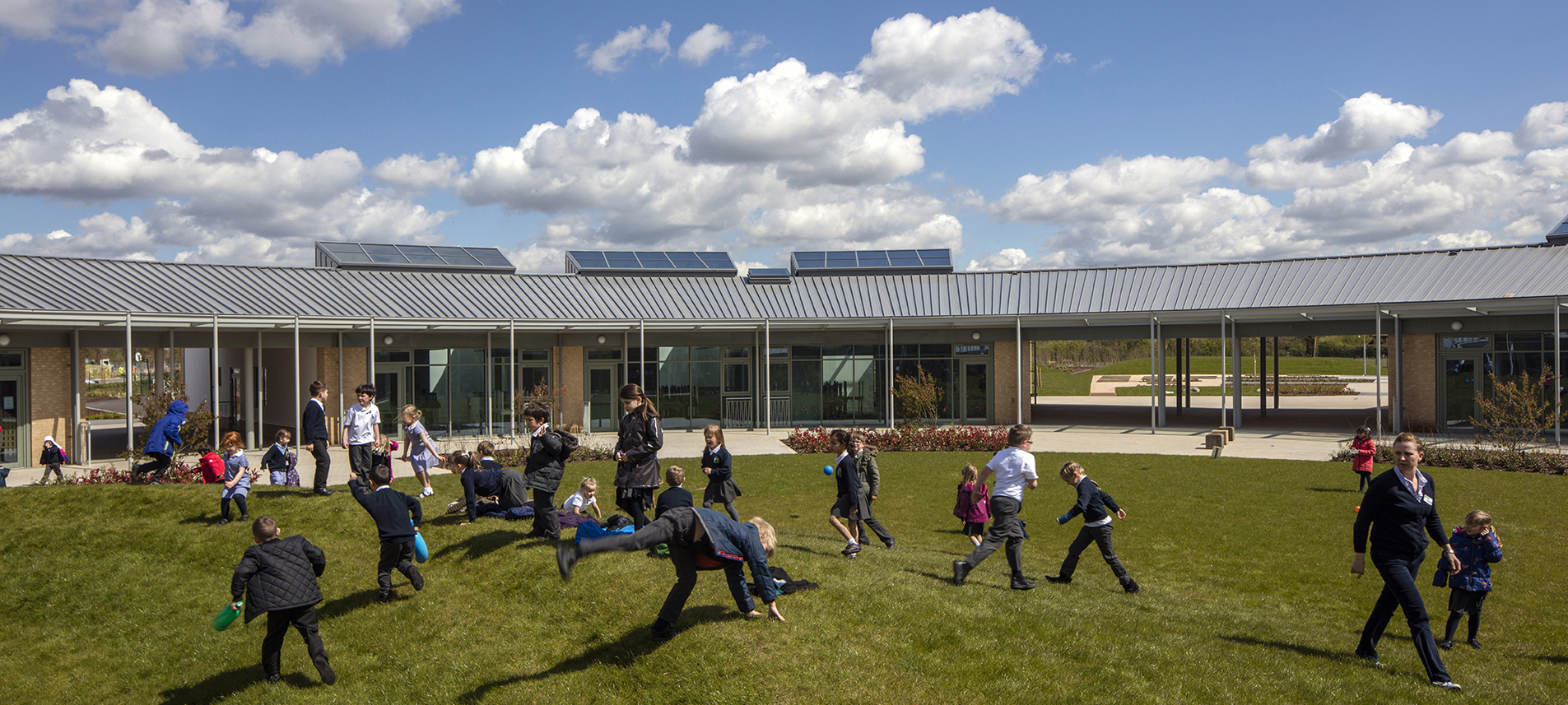 Cambridge University Primary School by Marks Barfield Architects