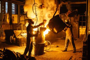 Swan Foundry, pouring the iron fo the toll booth moulds Dec 2015. Brighton i360 by Marks Barfield Architects.