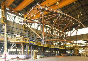 work being carried out on a rim section - The London Eye by Marks Barfield Architects