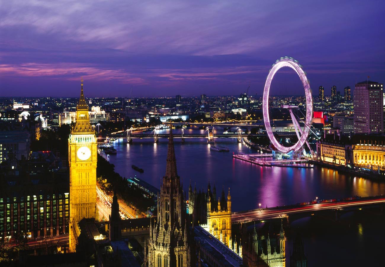 The view from the top of the Victoria Tower - The London Eye by Marks Barfield Architects