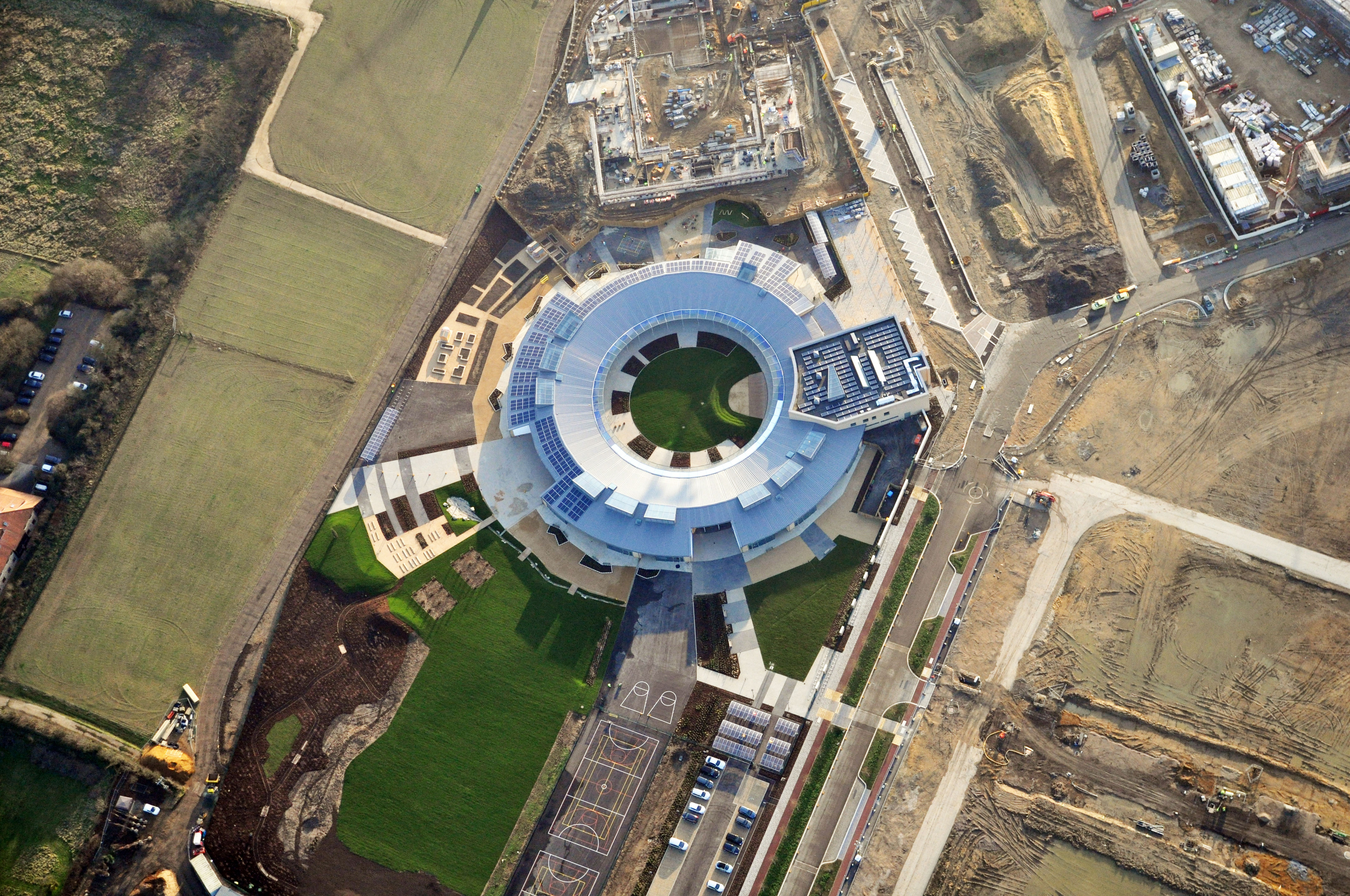 aerial view - University of Cambridge Primary School by Marks Barfield Architects